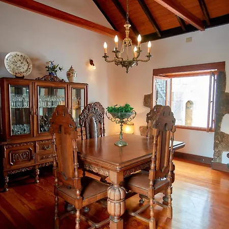 Historic House With A View In The Old Town Holiday home Vega de San Mateo